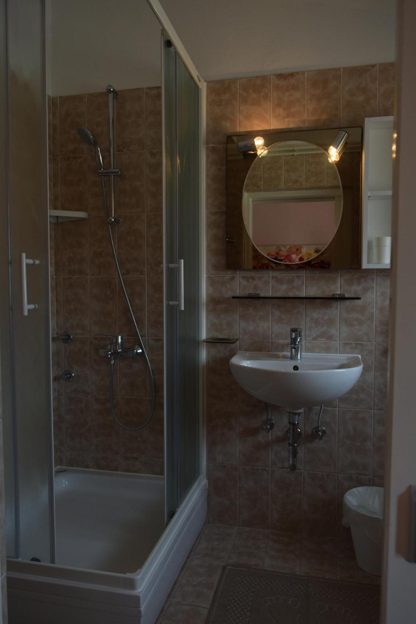 Apartments And Rooms By The Sea Barbat, Rab - 4973 Rab Town Extérieur photo