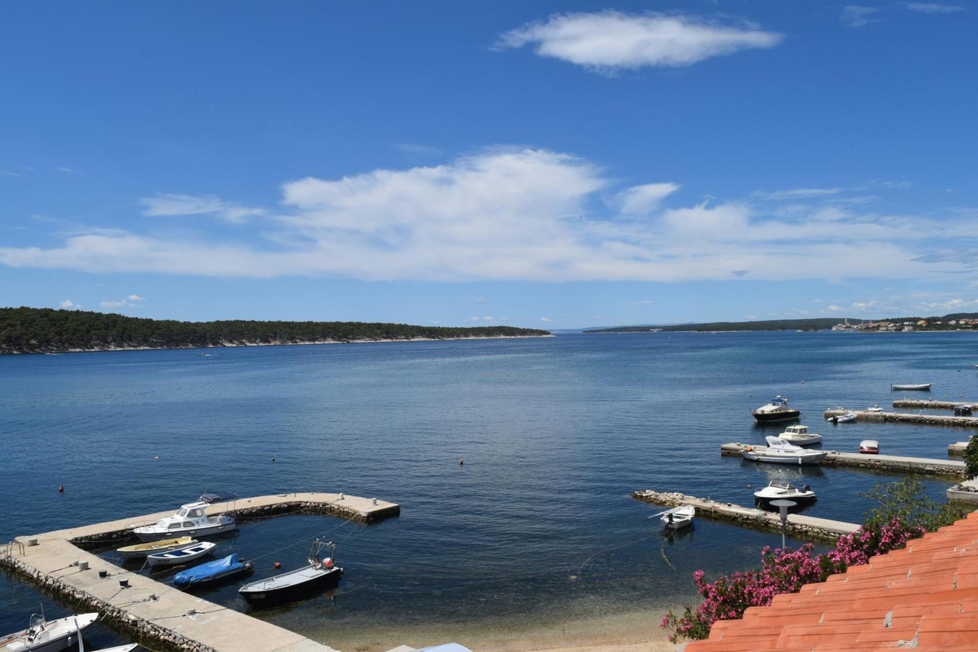 Apartments And Rooms By The Sea Barbat, Rab - 4973 Rab Town Extérieur photo
