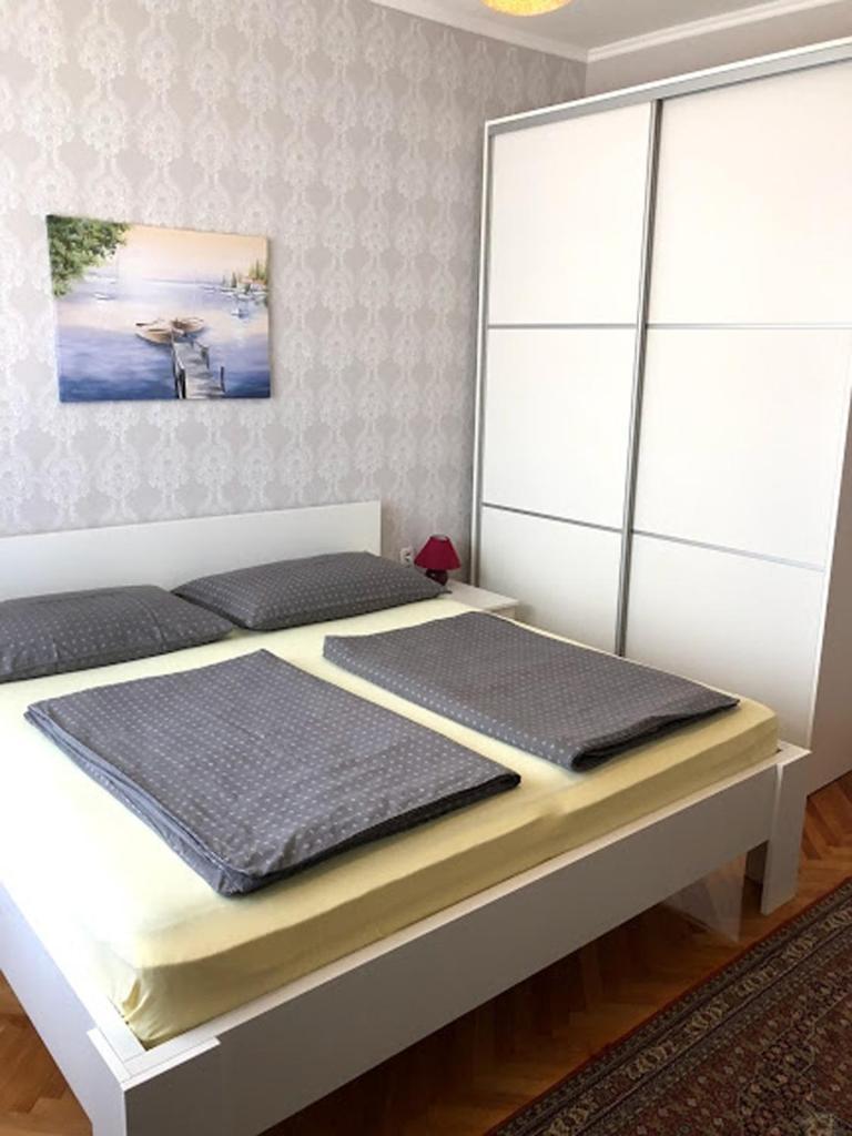 Apartments And Rooms By The Sea Barbat, Rab - 4973 Rab Town Chambre photo